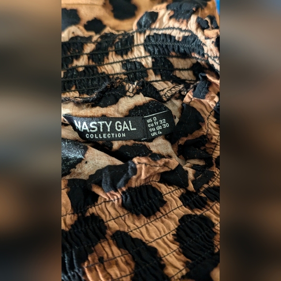 Nasty Gal High Collar Leopard Print Mini Dress  0 - Picture 6 of 9
